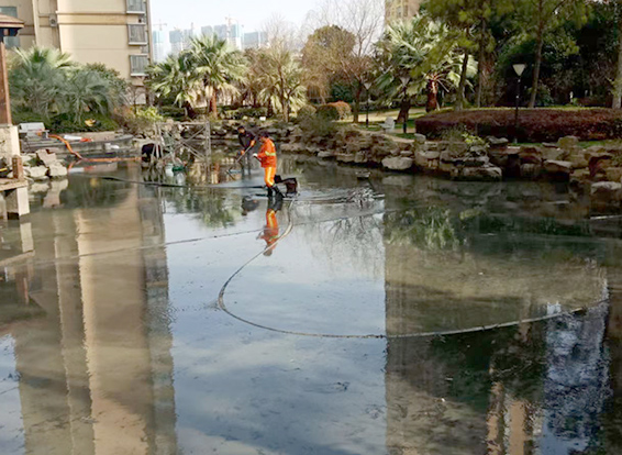 正宁景观池淤泥清理