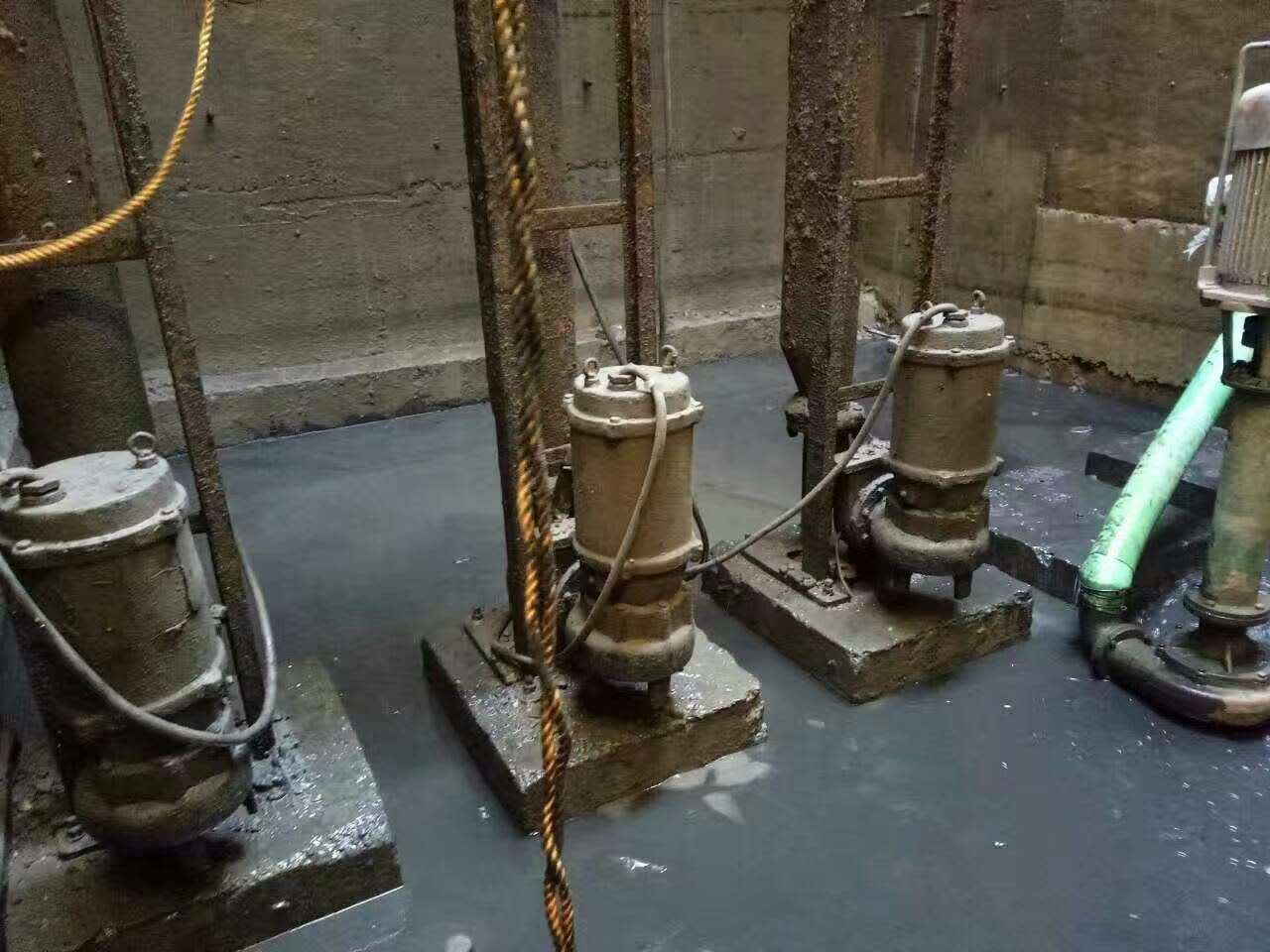 正宁污水池清理